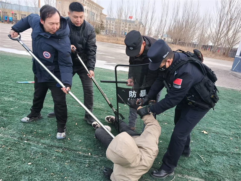 “反恐防暴 安全同行”-2.jpg
